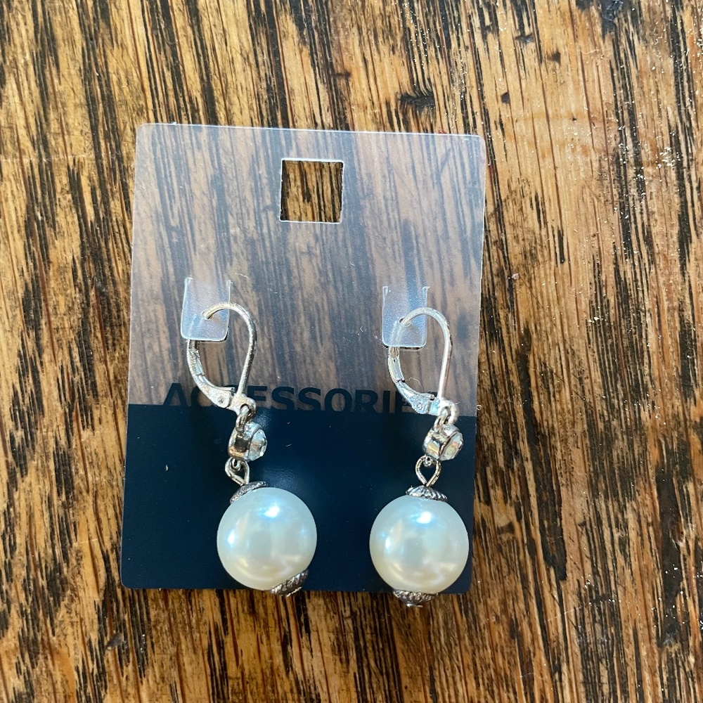 Faux pearl drop earrings